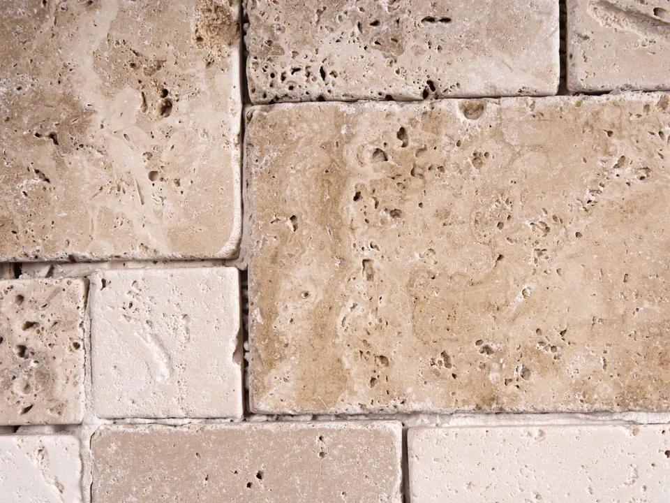 Dallage en travertin pour terrasse